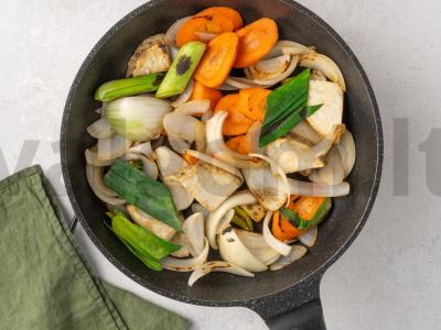 Skandinavijos grietinėlės sriuba su lašiša Žingsnis 1