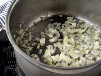 Vegetariškas raugintų agurkų sriuba Žingsnis 4