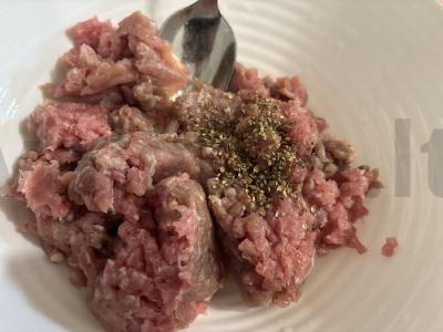 Namų burgeriai su sultingomis kotletomis Žingsnis 3