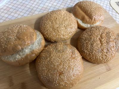 Namų burgeriai su sultingomis kotletomis Žingsnis 9