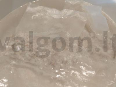 Puikus sūris ant jautienos sultinio Žingsnis 2