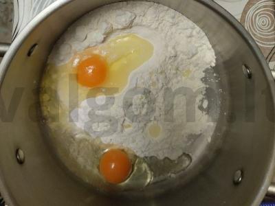 Migdoliniai blynai su grietinėlėmis ir mocarela Žingsnis 2