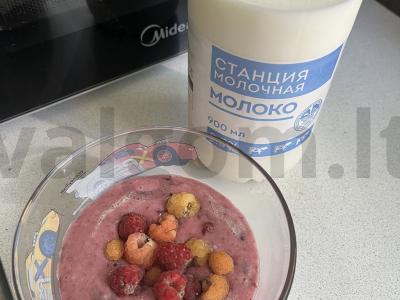 Pieninė košė su sezoniniais uogomis Žingsnis 4