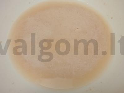 Pampuškos prie šaltibarščių Žingsnis 2