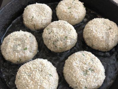 Ryžių kotletai su kepenimis ir menkės ikrais Žingsnis 10