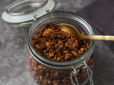 Sūri riešutų granola salotoms Žingsnis 4