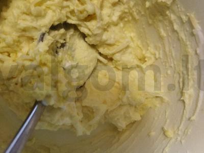 Kiaušiniai su sūriu ir juodąja ikra Žingsnis 3