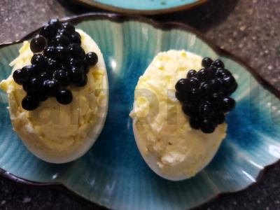 Kiaušiniai su sūriu ir juodąja ikra Žingsnis 5