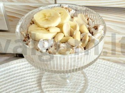 Naudingas desertas iš trapučių su bananais Žingsnis 4