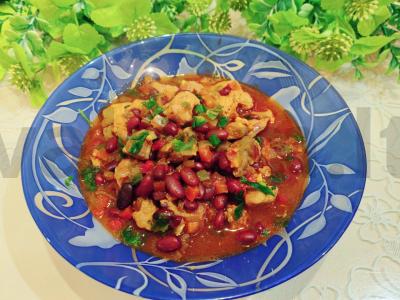 Lobio su konservuotomis pupelėmis pagrindine nuotrauka