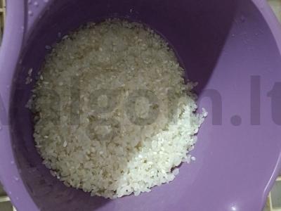 Ryžiai su daržovėmis ir jūros gėrybėmis vakarienei Žingsnis 1