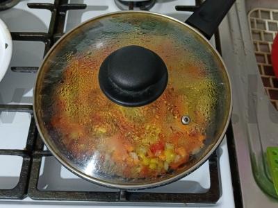 Ryžiai su daržovėmis ir jūros gėrybėmis vakarienei Žingsnis 9