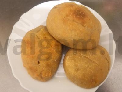 Kepti pyragėliai su bulvėmis ir kefyru pagrindine nuotrauka