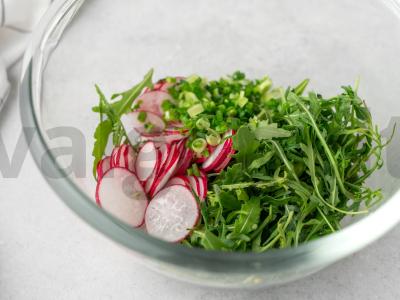 Bulvių salotos su ridikėliais ir pesto Žingsnis 4