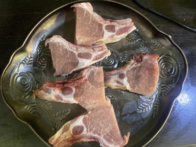 Kiaulienos nugarinė sojų padažo, medaus ir adžikos marinate Žingsnis 1