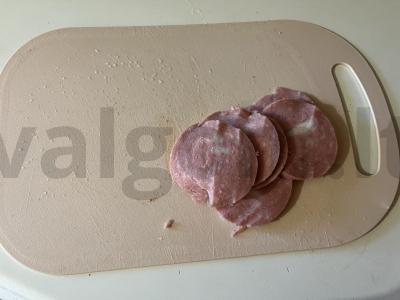 Auksinės mokyklinės stalo picos bandelės Žingsnis 12