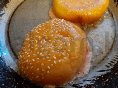 Karštas sumuštinis su kiaušiniu ir dešrele Žingsnis 7