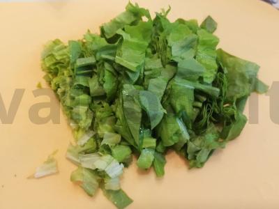 Pavasario salotas su daržovėmis ir sūriu Žingsnis 2