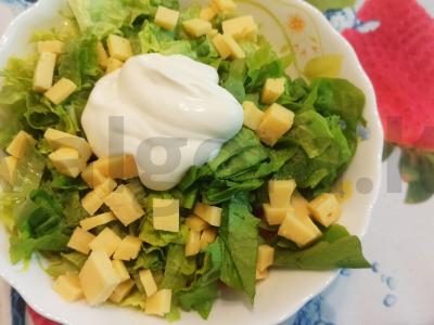 Pavasario salotas su daržovėmis ir sūriu Žingsnis 4