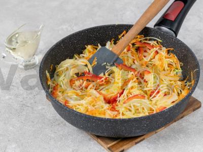 Kinietiški ryžių makaronai su daržovėmis Žingsnis 2