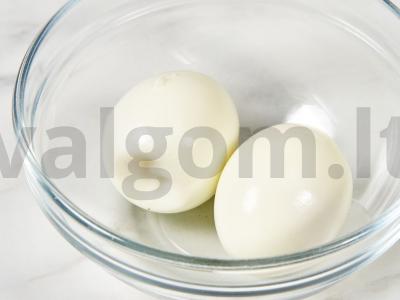 Kiaušinių ir žaliojo svogūno salotos Žingsnis 2