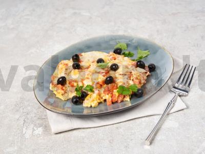 Menemen su bekonu ir čorizo pagrindine nuotrauka