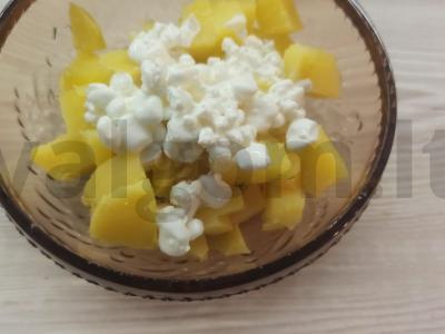 Bulvės su varškės sūriu, krapais ir sūriu Žingsnis 3