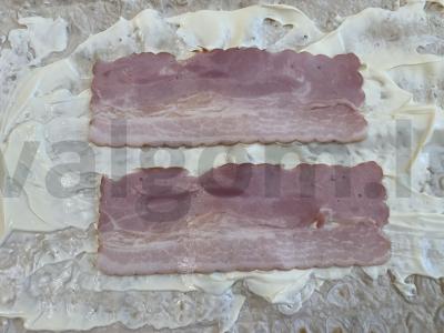 Šoninė su sūriu ir žolelėmis lavaše Žingsnis 2