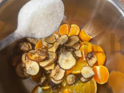 Naujųjų metų kompotas iš mandarinų ir kriaušių Žingsnis 4