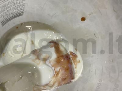 Pieninis kokteilis su braškėmis ir ledais Žingsnis 3