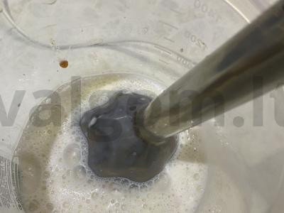 Pieninis kokteilis su braškėmis ir ledais Žingsnis 4