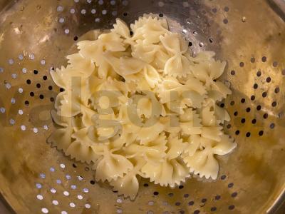 Patiekalas „Režitas-farfalle“ Žingsnis 3