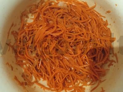 Namų morkos korėjietiškai Žingsnis 3