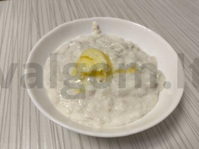 Avižų košė su manų kruopomis pagrindine nuotrauka