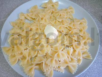 Farfalle su pesto, parmezanu ir baziliku Žingsnis 2