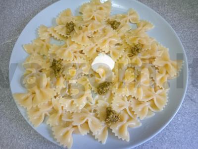 Farfalle su pesto, parmezanu ir baziliku Žingsnis 3