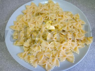 Farfalle su pesto, parmezanu ir baziliku Žingsnis 4