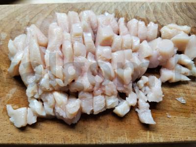 Vištienos filė Stroganov su prieskoniais Žingsnis 1