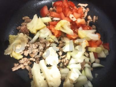 Ryžiai su faršu ir daržovėmis „Kaip kaime“ Žingsnis 4