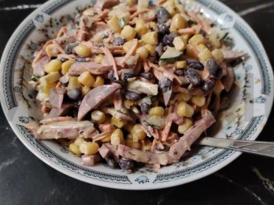 Pupelių salotos „5 minutės“ pagrindine nuotrauka