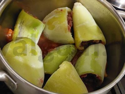 Įdaryti pipirai daržovių padaže Žingsnis 4