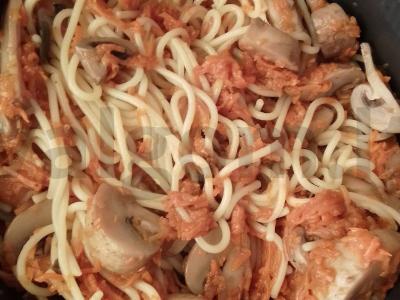 Spagečiai su daržovėmis ir grybais sojų padaže Žingsnis 13