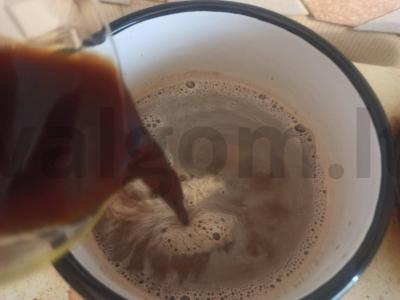 Kavos ir šokolado gėrimas su halva ir kondensuotu pienu Žingsnis 7