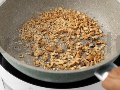 Obuolių štrudelis iš paruošto sluoksniuoto tešlos Žingsnis 2