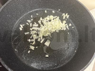 Mėsos mišri solyanka su kaparėliais jautienos sultinyje Žingsnis 2