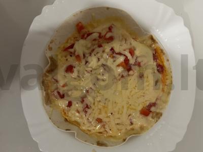 Pica mikrobangų krosnelėje pagrindine nuotrauka