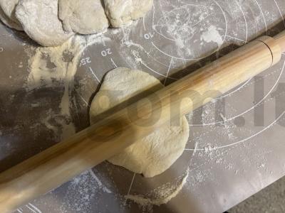 Kepti dešrelės tešloje Žingsnis 3