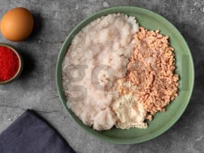 Menkių kotletai su rūkytomis žuvimis Žingsnis 3