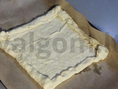 Graikiškas sluoksniuotas pyragas su pastromi ir špinatais Žingsnis 1