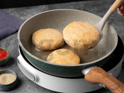 Menkių kotletai su rūkytomis žuvimis Žingsnis 5